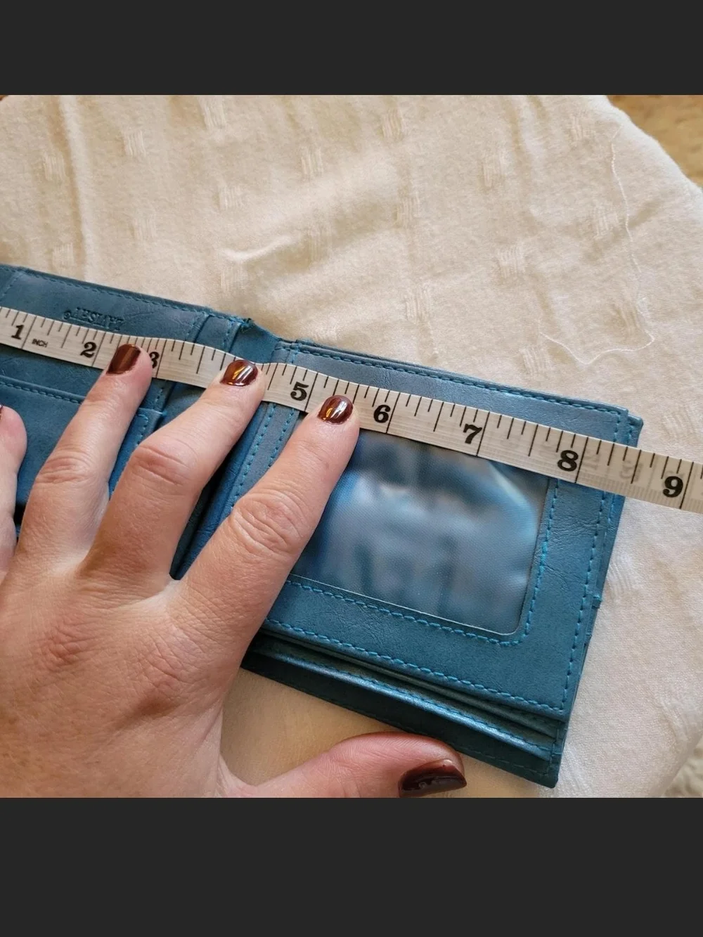 Lavishy Teal Daisy Appliqué Card Holder Wallet